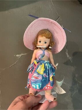 Madame Alexander "She Sells Sea Shells" 8-inch fashion doll #14629